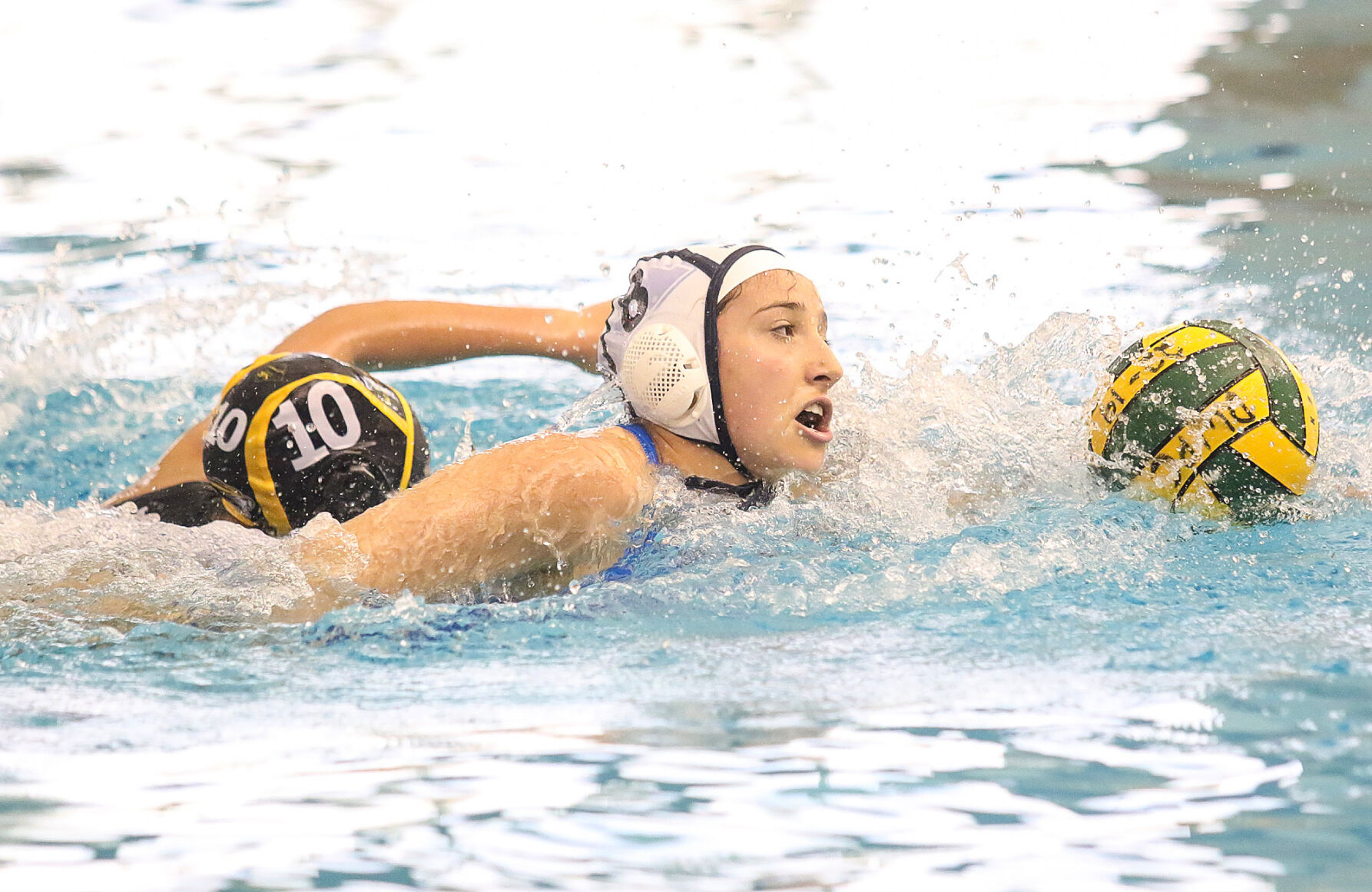 Oakville vs. Marquette girls water polo